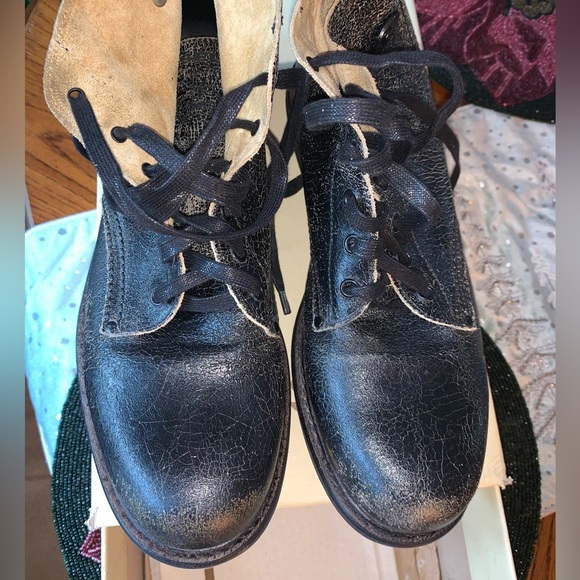 DIESEL men’s boots - Picture 14 of 14